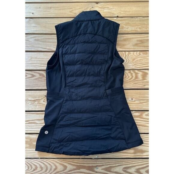 Lululemon Down For It All Puffer Vest Size 4 Women’s Black  Full Zip - Picture 2 of 9
